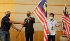 Majlis Penyerahan Bendera Sempena Hari Kebangsaan 2021 Kepada Majlis Perwakilan Penduduk