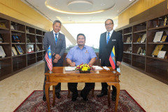 TAKLIMAT PELAN TINDAKAN BANDAR PINTAR PUTRAJAYA (SMART CITY) DAN BANDAR RENDAH KARBON KEPADA MAJLIS BANDARAYA SEREMBAN (MBS)