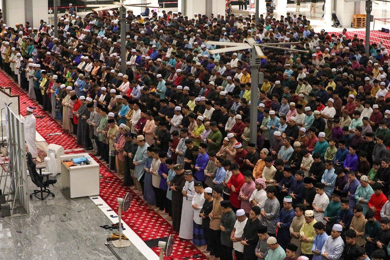 Majlis Solat Hajat Perdana dan Bacaan Yaasin Bagi Pelajar-Pelajar Yang Akan Menduduki SPM & STPM Sesi Akademik 2023/2024 Sekolah-Sekolah Wilayah Persekutuan Putrajaya