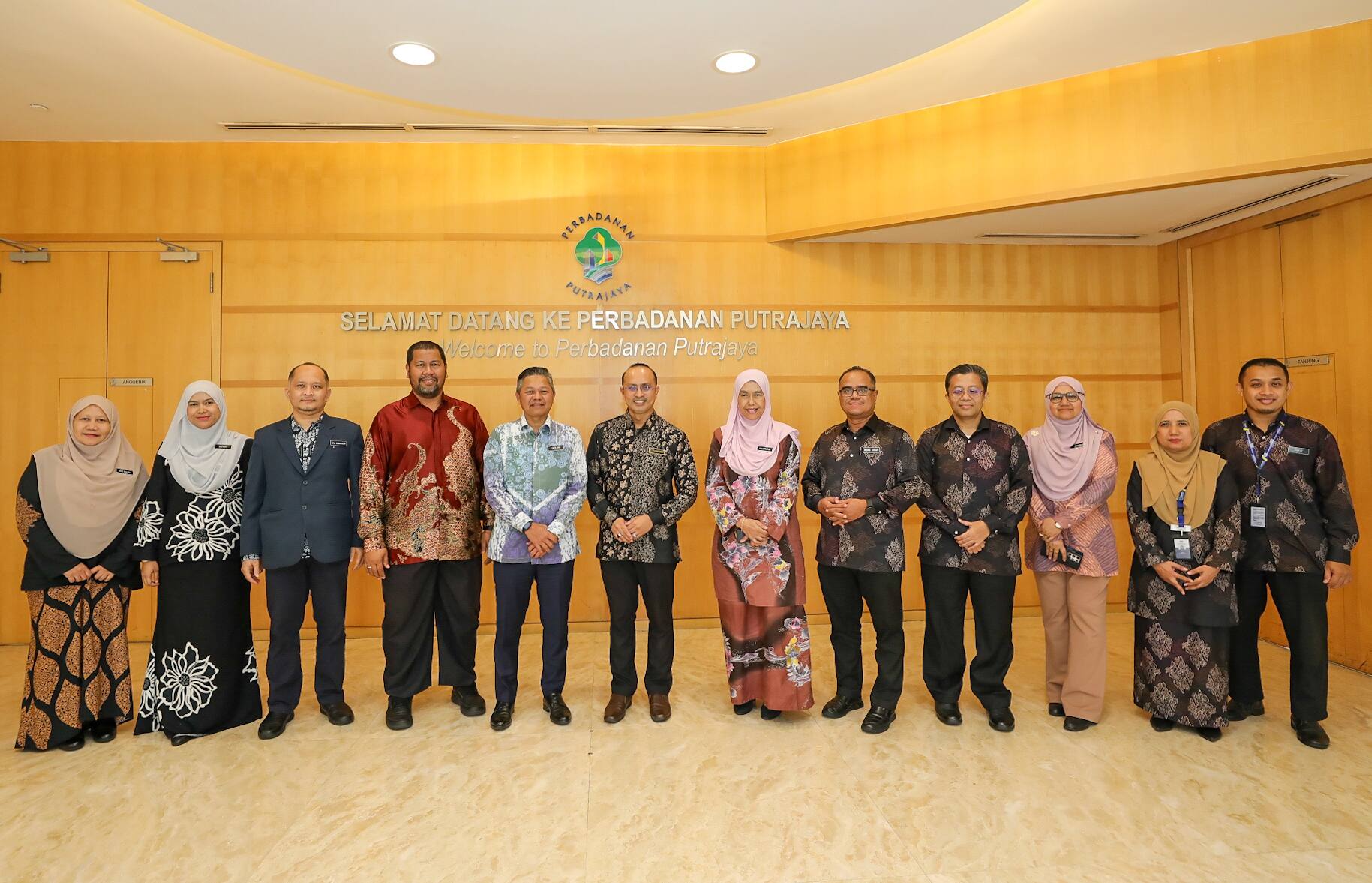 Kunjungan Hormat Ketua Pegawai Eksekutif Perbadanan Tabung Pendidikan Tinggi Nasional (PTPTN) ke Perbadanan Putrajaya